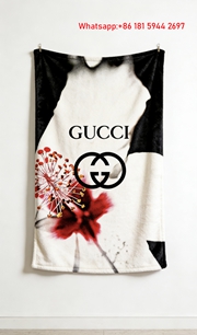 Gucci Floral Print Flannel Throw Blanket for Wall Hanging IMG_4750